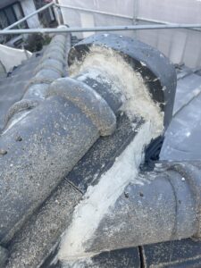 セメント瓦の損傷箇所の補修